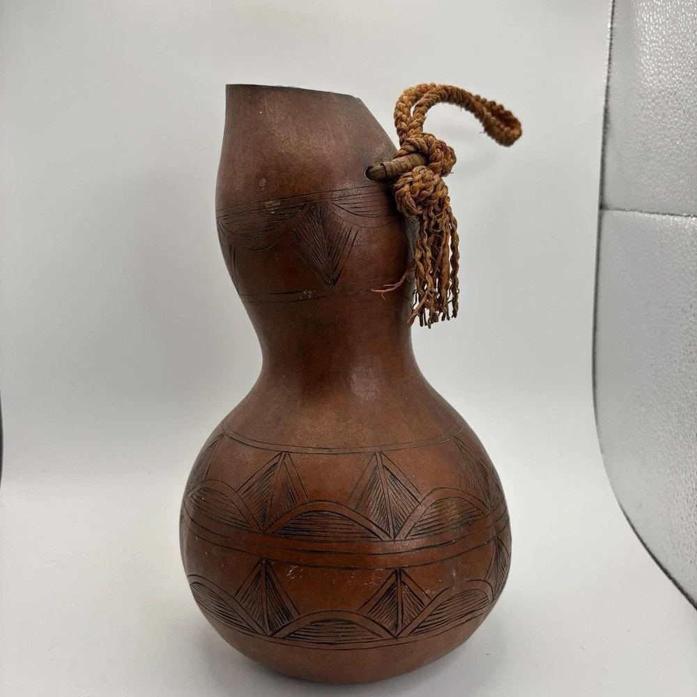 African Folk Art Carved Calabash Gourd 9x6 Drinking‎ Vessel Braided Rope Handle